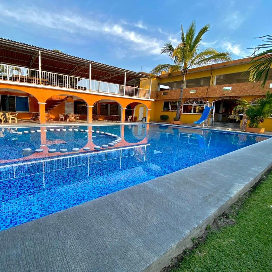 Hotel San Carlos ياوتيبيك المظهر الخارجي الصورة
