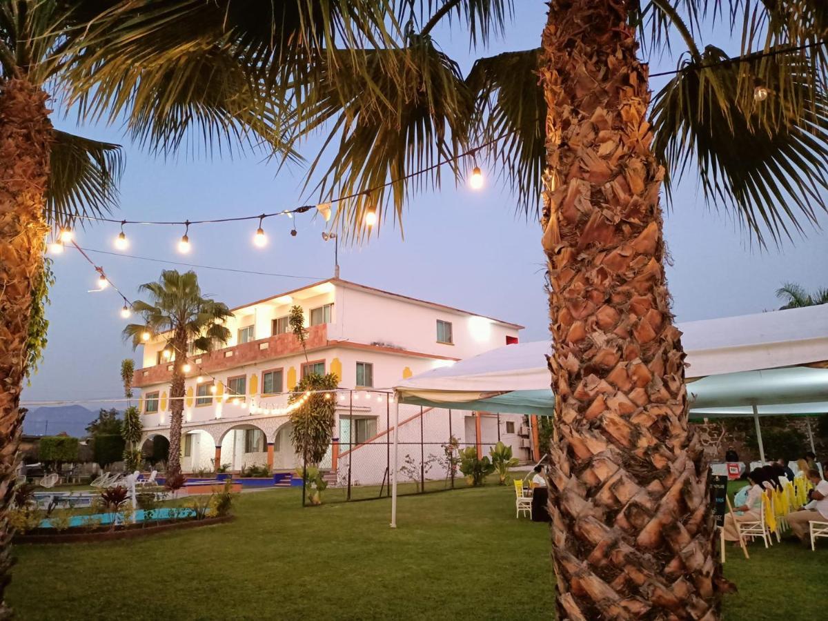 Hotel San Carlos ياوتيبيك المظهر الخارجي الصورة