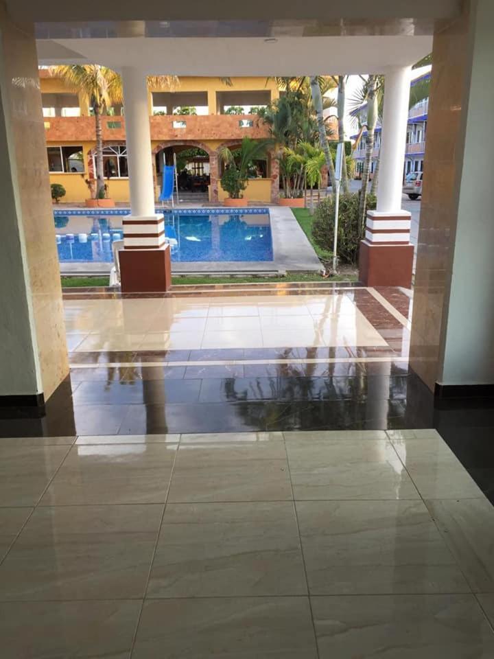 Hotel San Carlos ياوتيبيك المظهر الخارجي الصورة